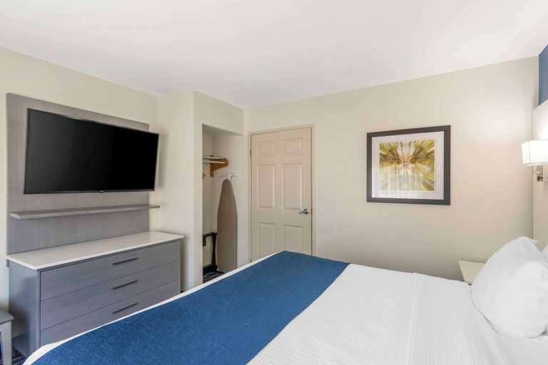 Bedroom 3, Best Western Plus Lake Lanier/gainesville Hotel & Suites, Hall