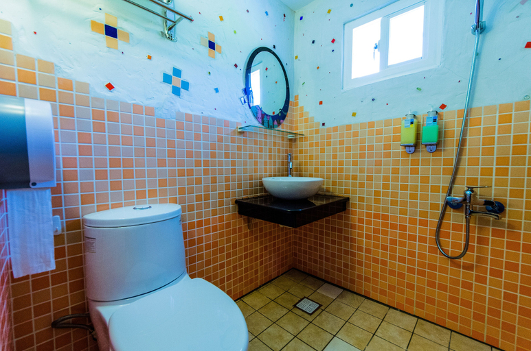 Bathroom 3, SouthernSea Hostel, Pingtung