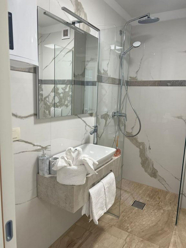 Bathroom 3, Villa Marija, Novalja