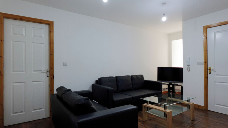 Others 5, The Luxury Old Trafford Apartment, Manchester