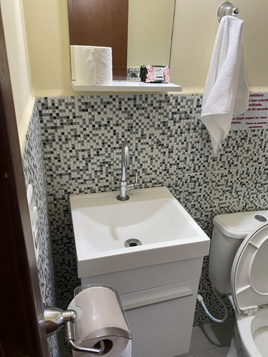Bathroom, Suacasita JARDIM CINCO LAGOS, Mairiporã