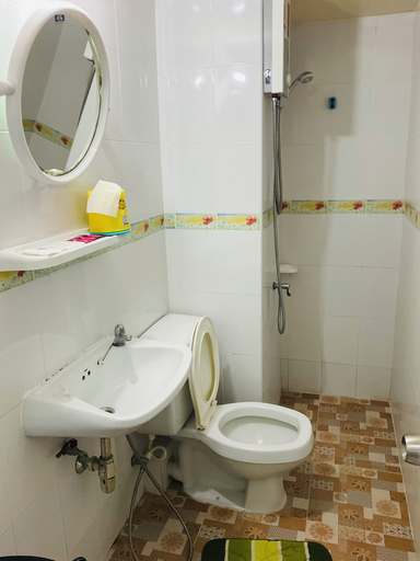Bathroom 4, Impact Muangthong C1-C9 by Anna, Pak Kret