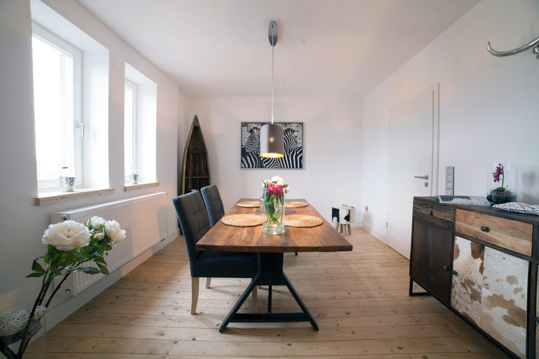 Dining Room 7