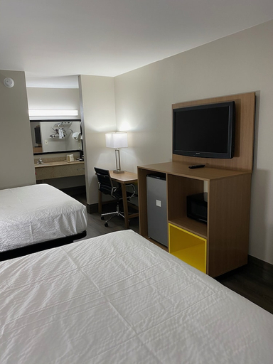 Bedroom 2, Red Roof Inn Leeds, Saint Clair