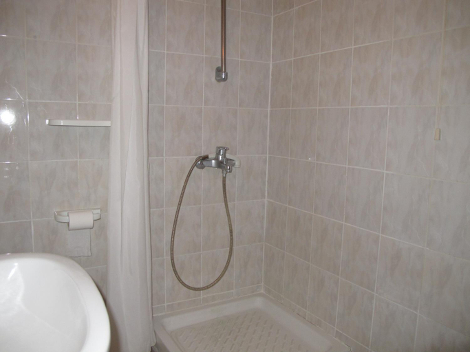 Bathroom 5, Melissa II Hotel, Attica