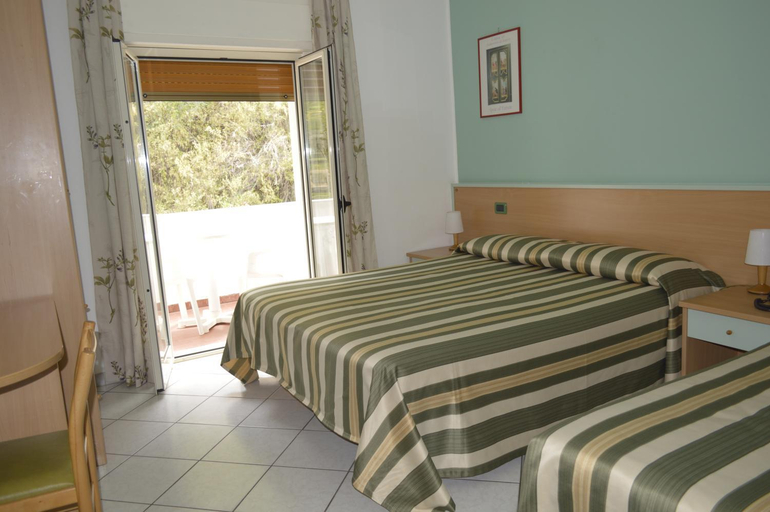 Bedroom 4, Zilema, Cosenza