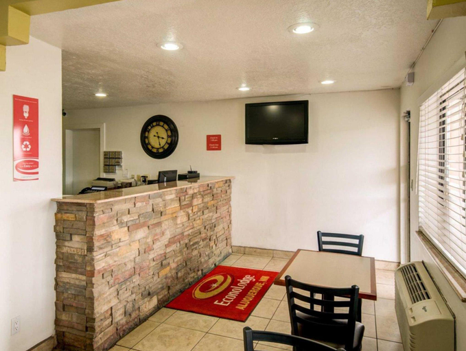 Public Area, Econo Lodge Albuquerque East, Bernalillo