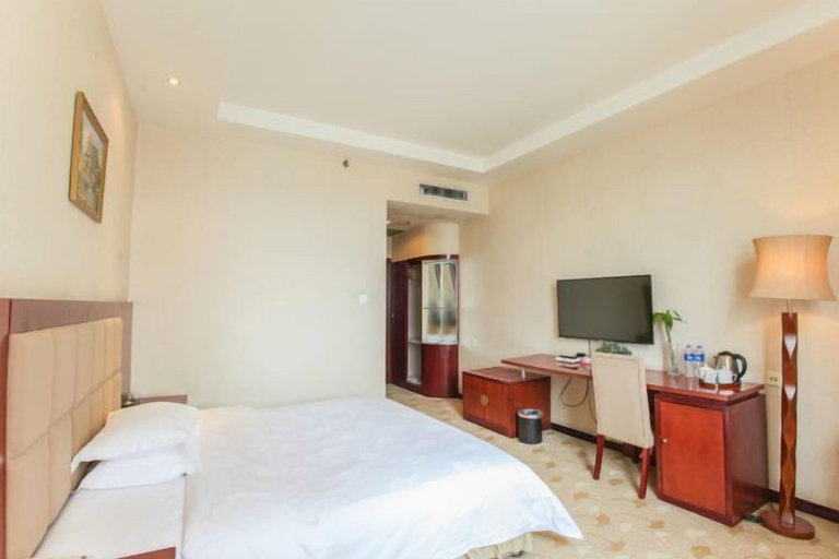 Others 5, Phoenix Hotel, Guangyuan