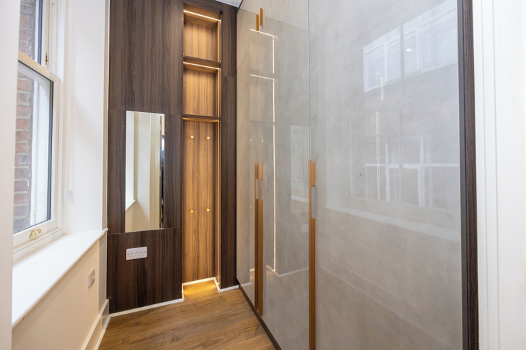 Others 4, Orient Residence Manchester, Manchester