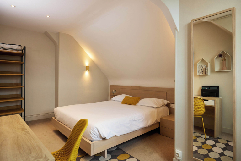 Bedroom 8