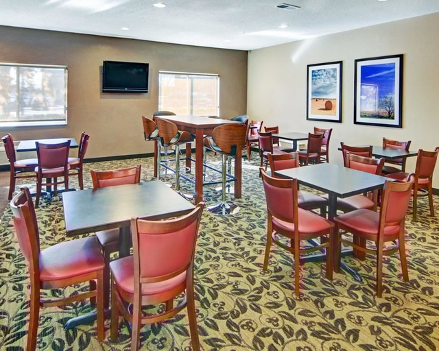 Food & Drinks 5, COMFORT SUITES LONGVIEW NORTH, Gregg