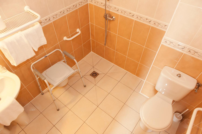 Bathroom 4, CIT'HOTEL Armony Hotel, Eure
