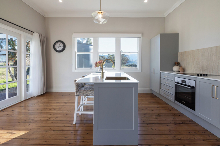 Dining Room 6