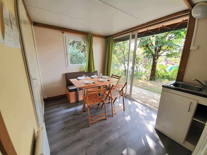 Dining Room 2