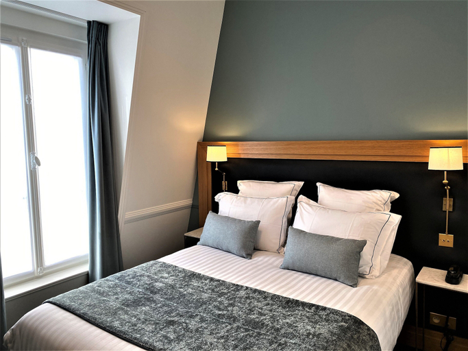 Bedroom 4, Hotel Le Cercle Tour Eiffel, Paris