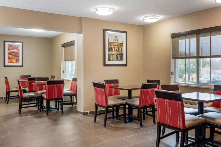 Food & Drinks 4, Comfort Inn And Suites Macon, Bibb