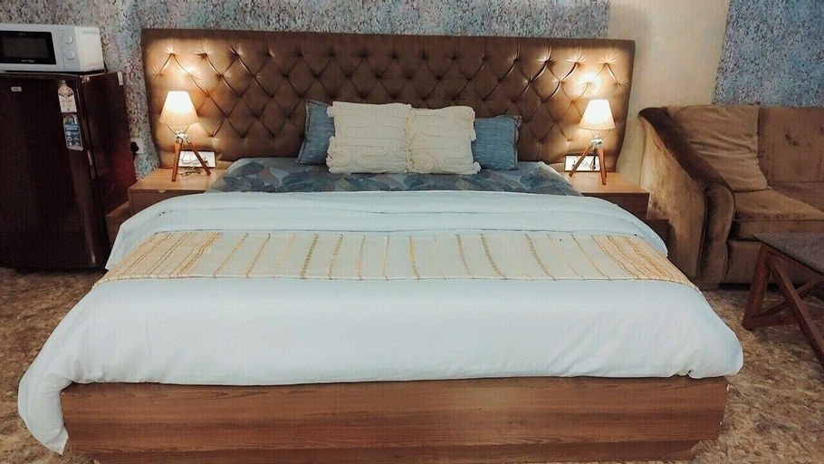 Bedroom 2, Hotel Pushpanjali, West