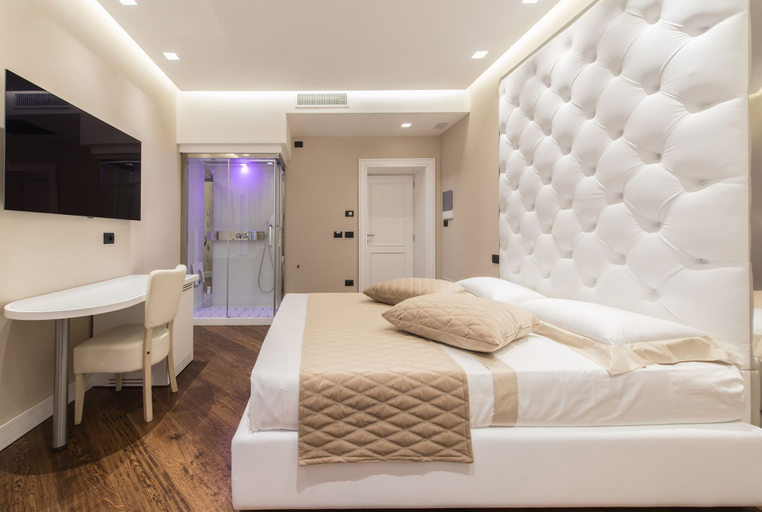 Bedroom 5, LUX suites in Roma, Rome