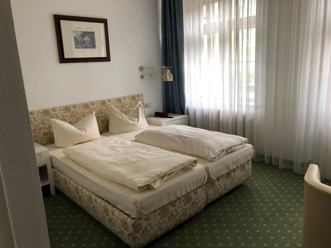 Bedroom 4, Hotel zur Post, Miesbach