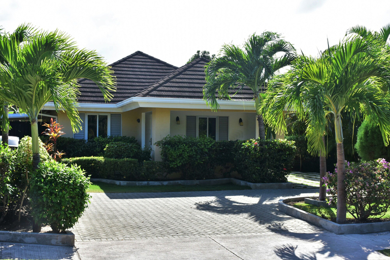Exterior & Views, The Palms Richmond Oasis