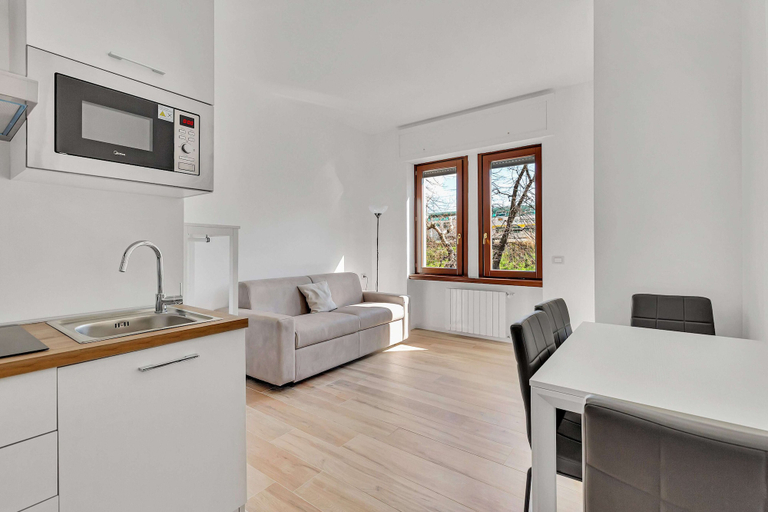 Others 5, Alessia's Flat - Bonomelli, Bergamo