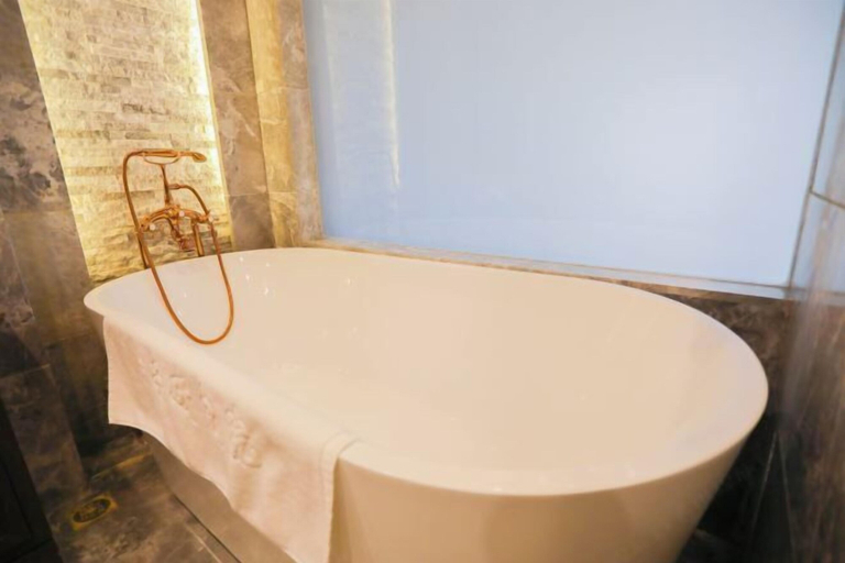 Bathroom 4, Laozi Boxue International Hotel, Zhoukou