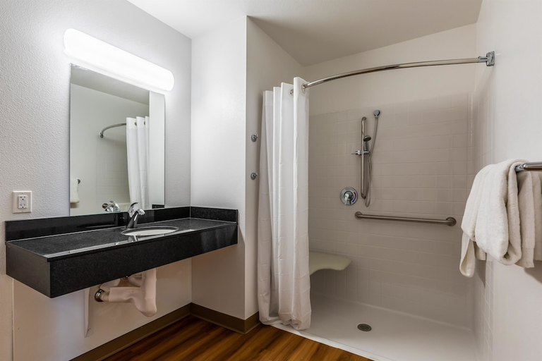 Bathroom 3, Motel6 Las Vegas, NV - Motor Speedway, Clark