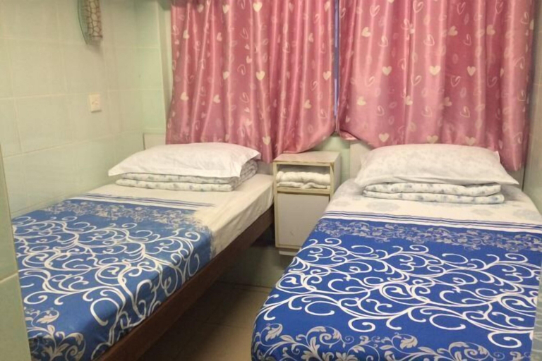 Bedroom 3, Wing Lee Guest House, Kowloon