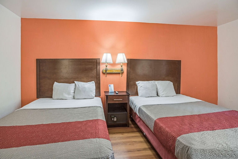 Bedroom 2, Motel6 Levittown, PA - Bensalem, Bucks