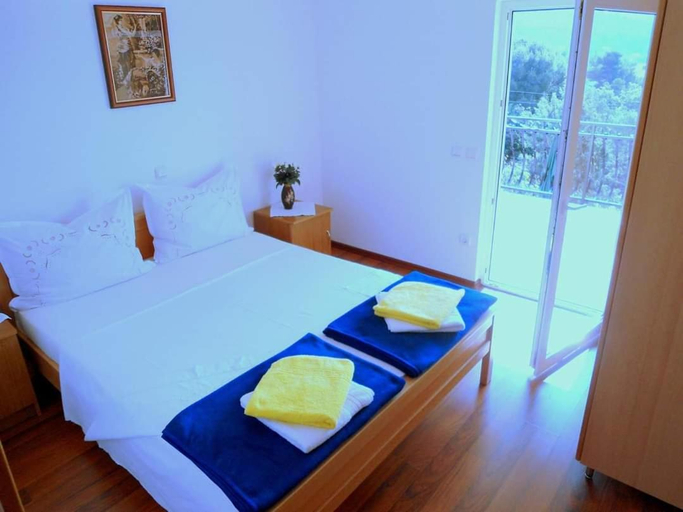 Bedroom 3, Apartments Slavica Trogir, Okrug