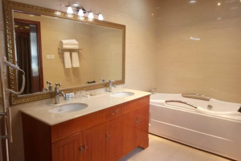 Bathroom, Red Clay Image Hotel Kunming, Kunming