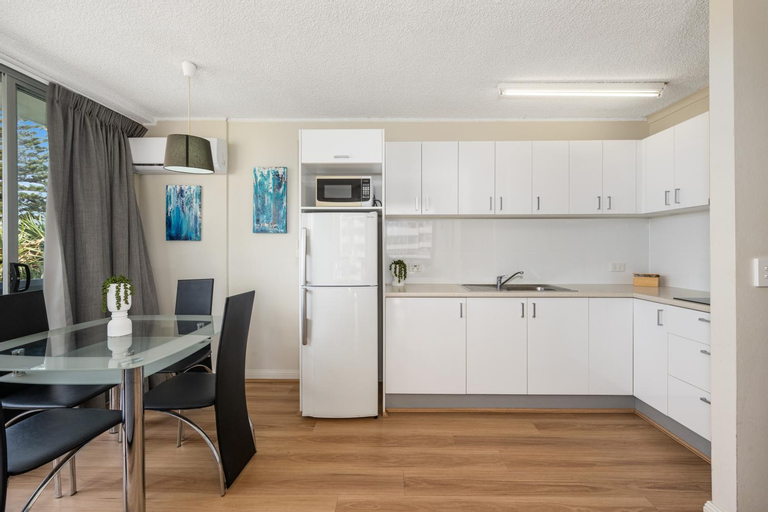 Dining Room 21