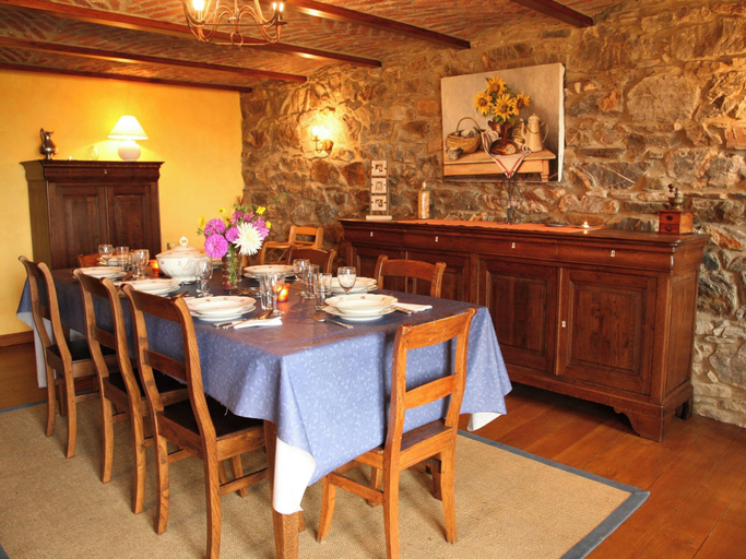 Food & Drinks 5, Historic Hideaway in Exbomont, Liège