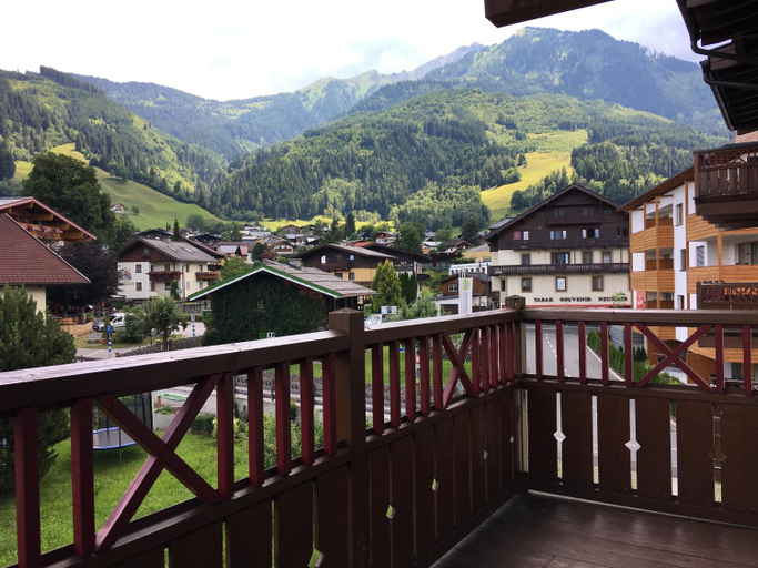 Others 5, EXCLUSIVE APARTMENTS - inclusive Zell am See-Kaprun Sommerkarte und unbegrenztem Tauern SPA Eintritt, Zell am See