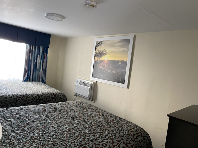 Bedroom 2, Beacon Inn and Suites, Grafton