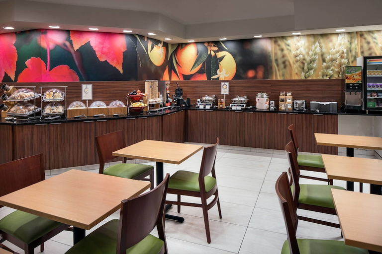 Food & Drinks 4, Fairfield Inn Suites By Marriott Fort Collins Loveland, Larimer