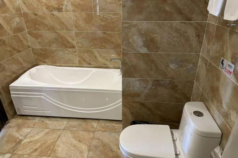 Bathroom 4, Bamin Hotel, Chuzhou