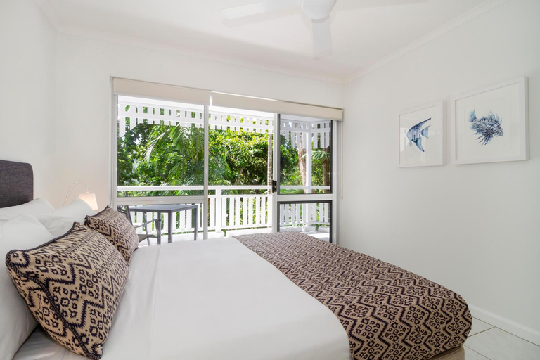 Bedroom 2, The White House Port Douglas, Douglas