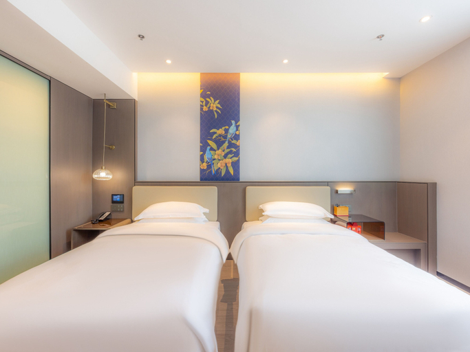 Others 4, Yi Cheng hotel, Xining