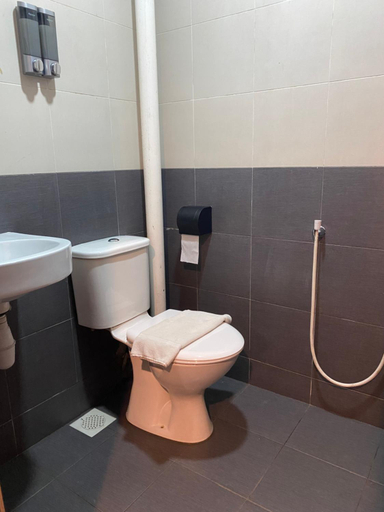 Bathroom 4, V HOTEL, Johor Bahru
