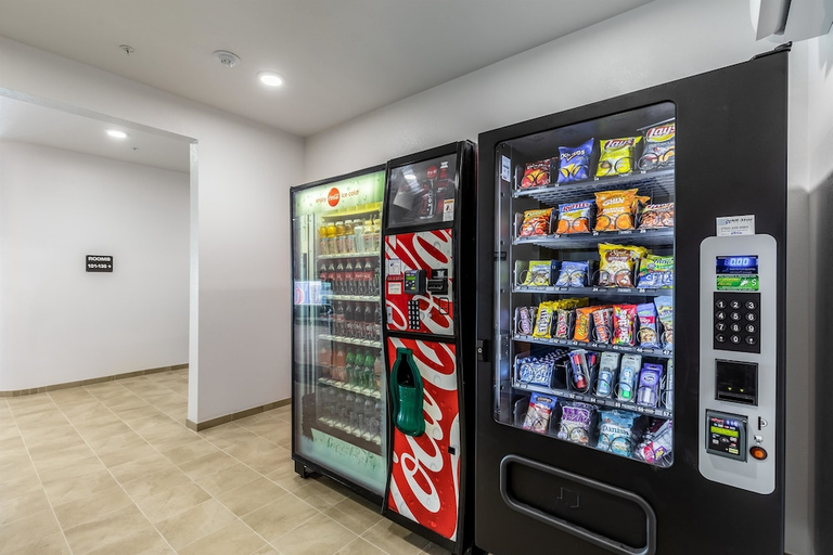 Food & Drinks 4, Motel6 Las Vegas, NV - Motor Speedway, Clark