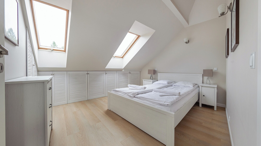 Bedroom 3, Karwia, Sun & Snow, Puck