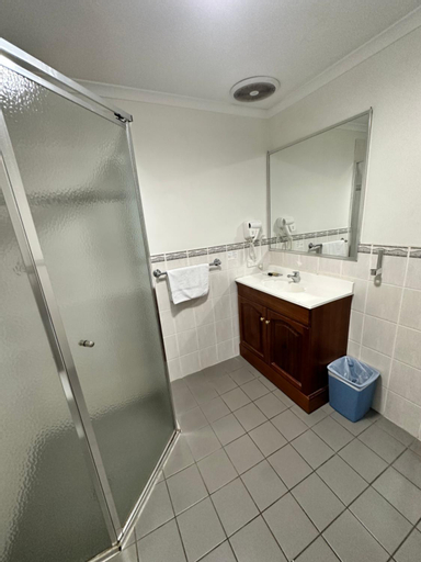Bathroom 15