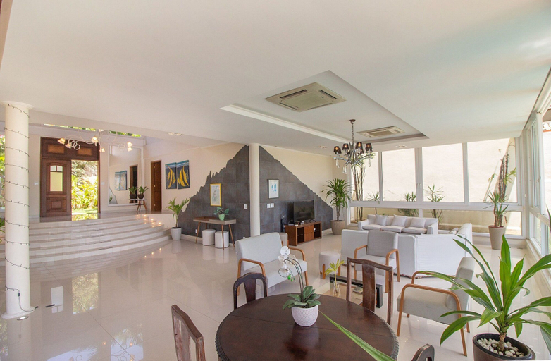Food & Drinks, Maravilhosa Mansão em Frente à Praia, Armação dos Búzios