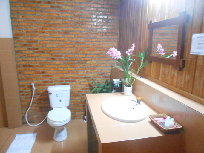 Bathroom 4, Thongbay Guesthouse Luang Prabang, Luang Prabang