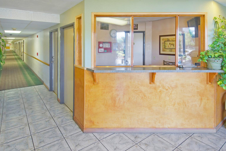 Public Area 2, Americas Best Value Inn & Suites Bakersfield E, Kern