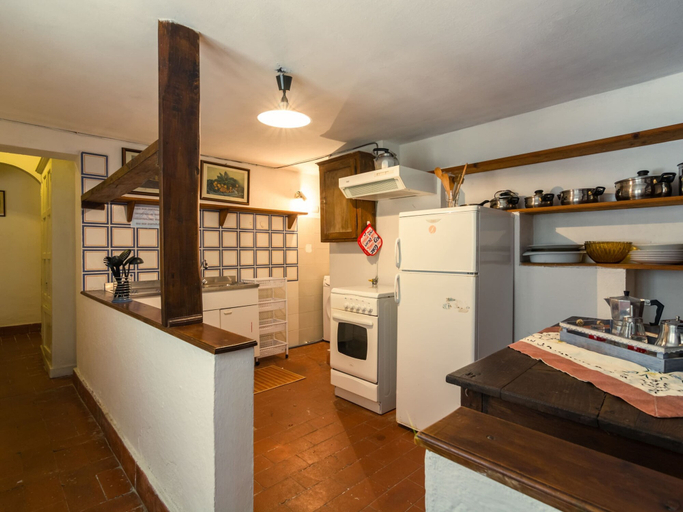 Others 2, Holiday Home in Migliorini With Shared Pool, Pistoia