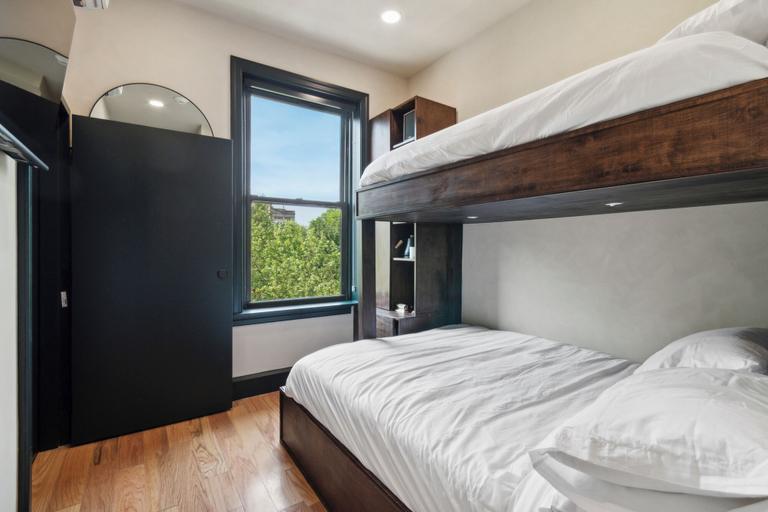 Bedroom 4, Society Hill Hotel, Philadelphia