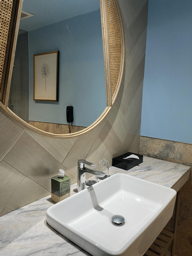 Bathroom 9