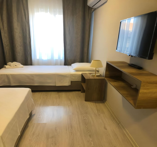Bedroom 5, Rinascente, Merkez